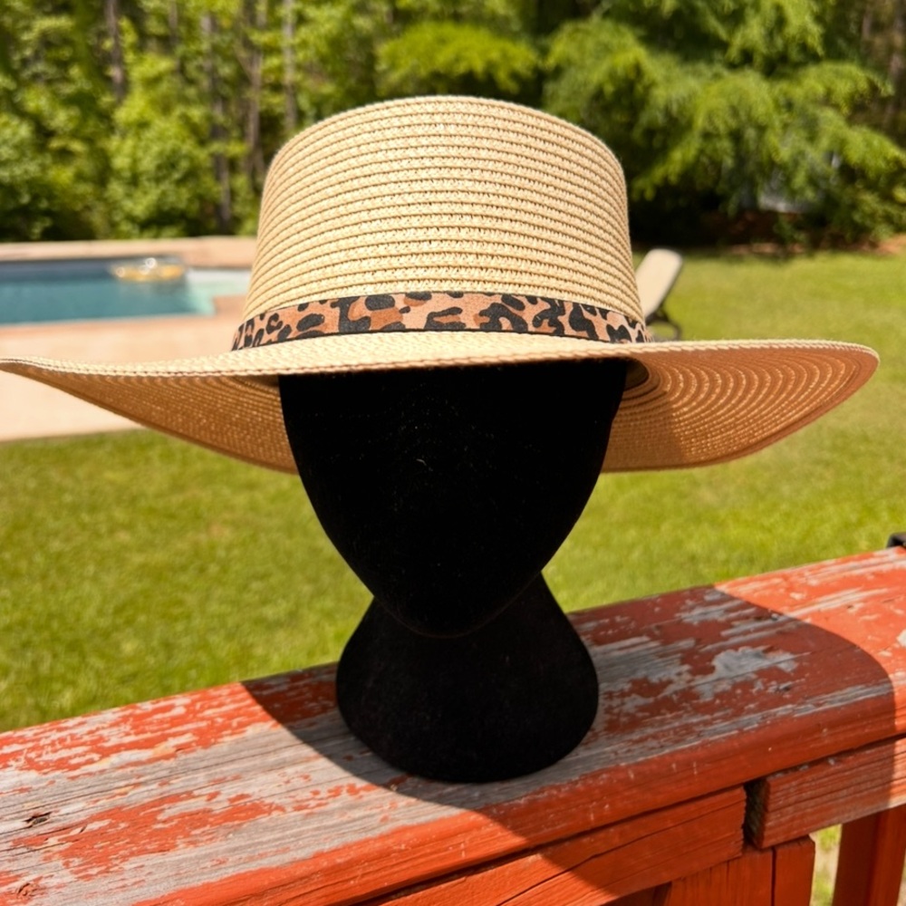 Rialto brand Straw Boater style Hat